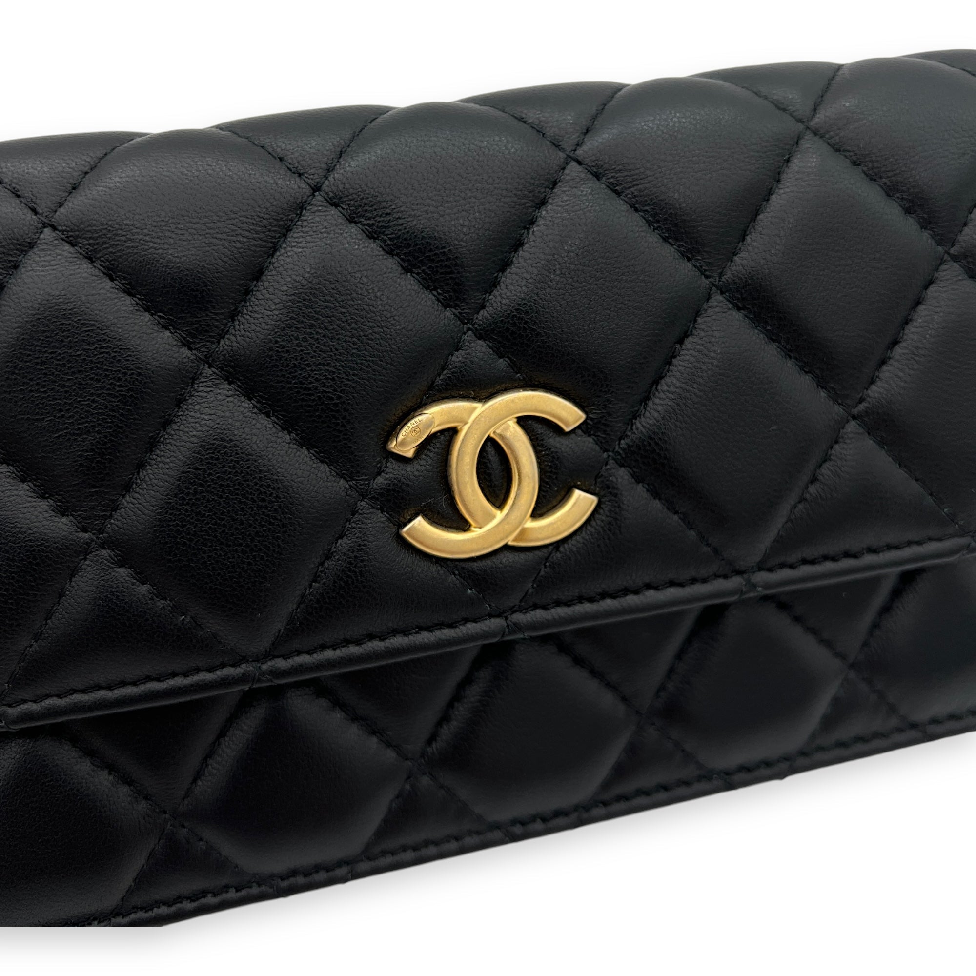 CC Phone Black Wallet On Chain in Lambskin, Gold hardware