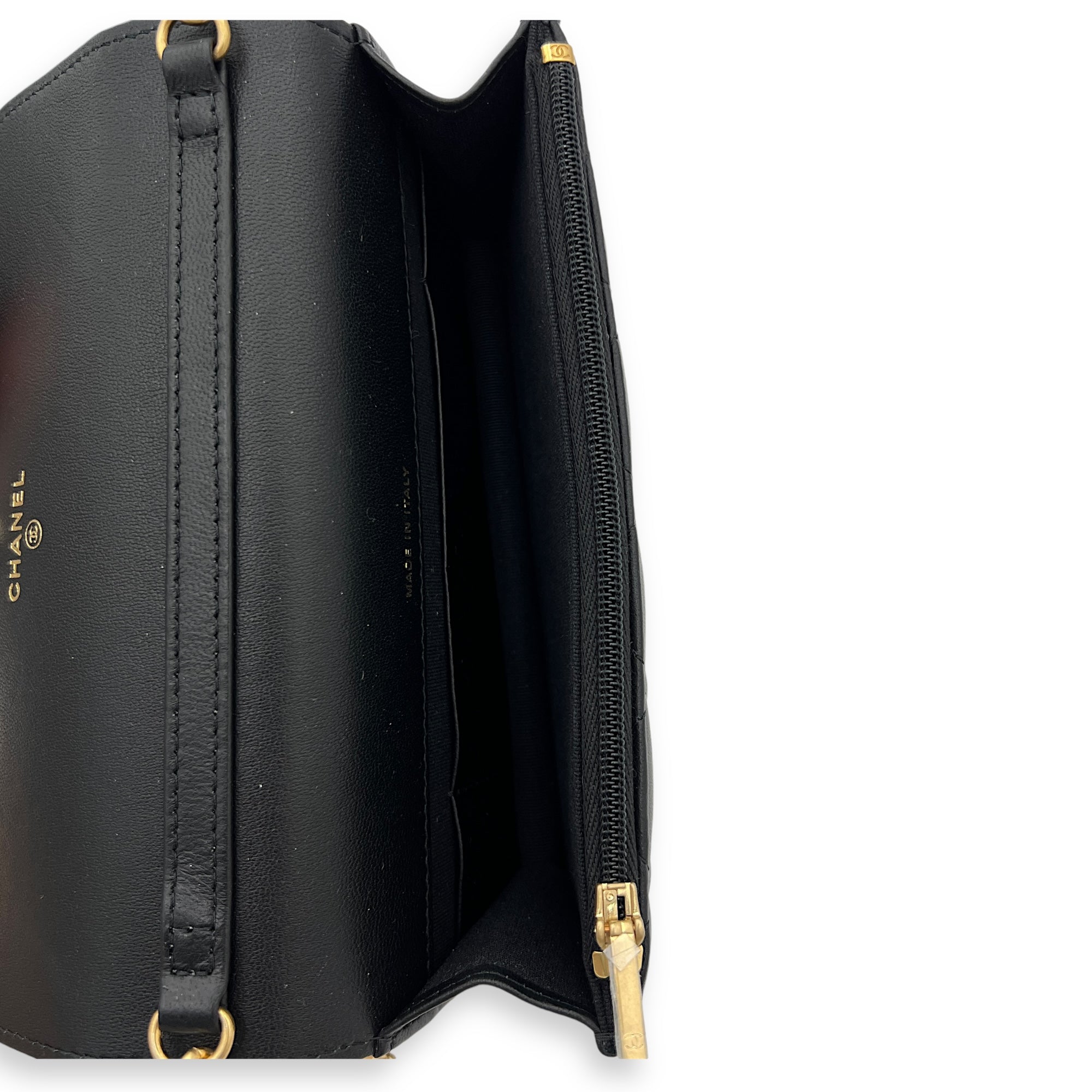 CC Phone Black Wallet On Chain in Lambskin, Gold hardware
