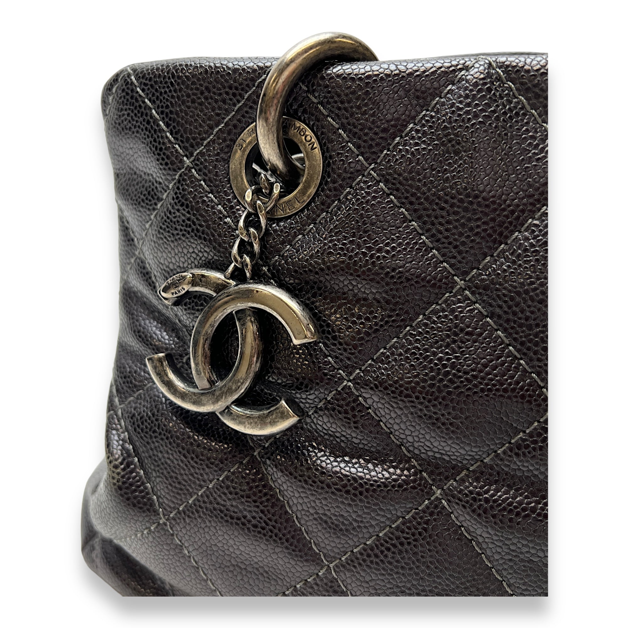 誠実 Chic Chanel Black Silver Leather, Caviar in Bag Shoulder スカート