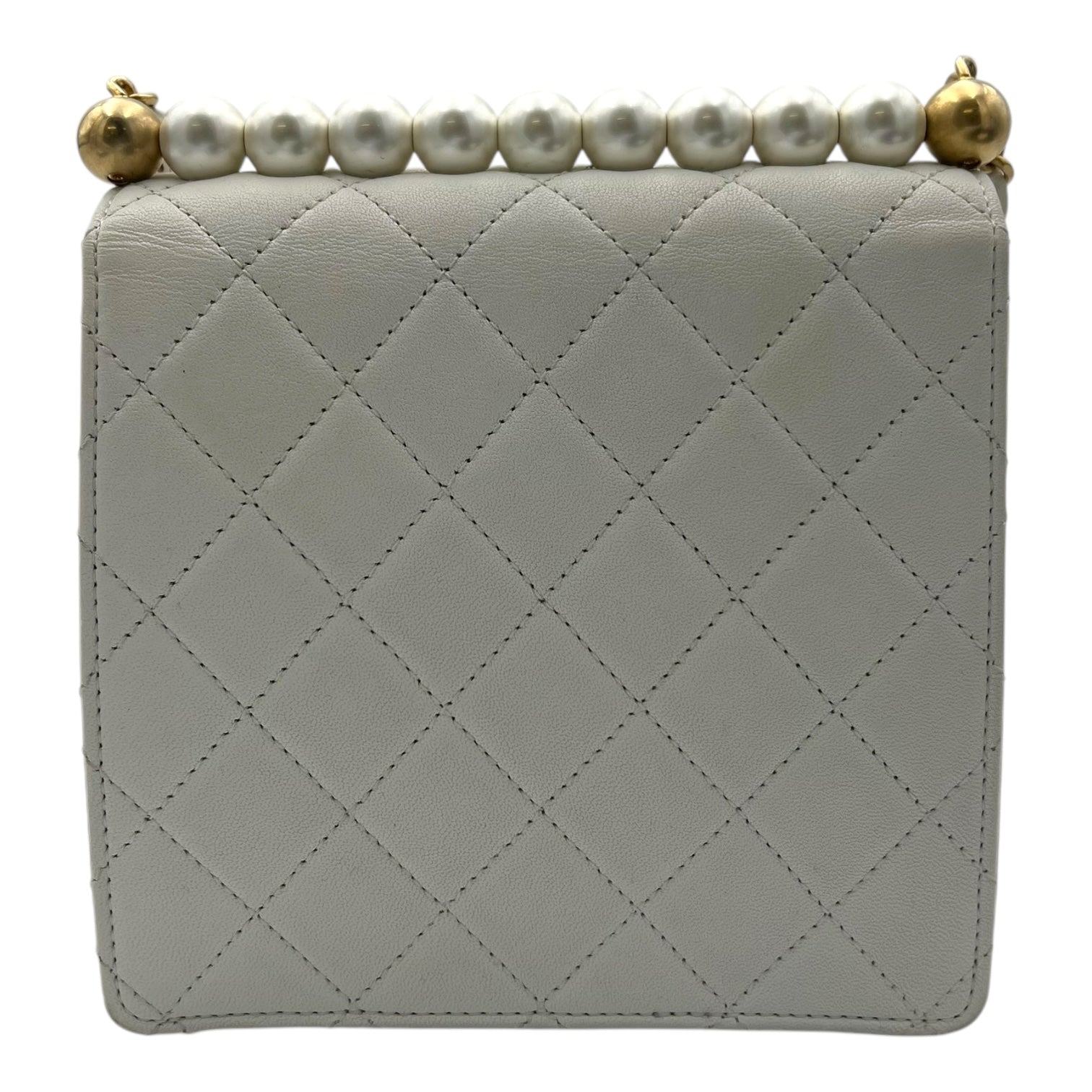 Chic Pearls White Crossbody Bag in Lambskin, Gold hardware