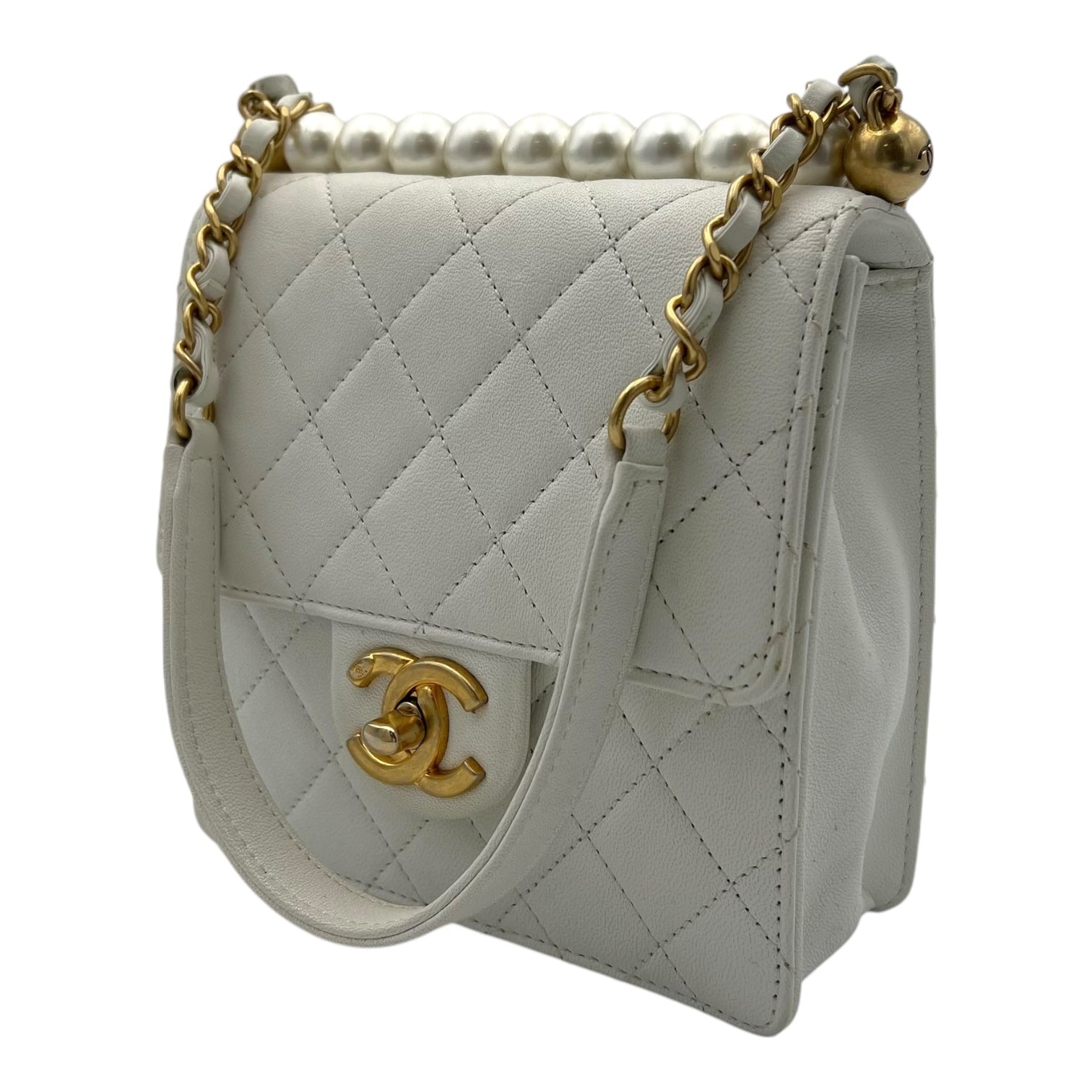 Chic Pearls White Crossbody Bag in Lambskin, Gold hardware