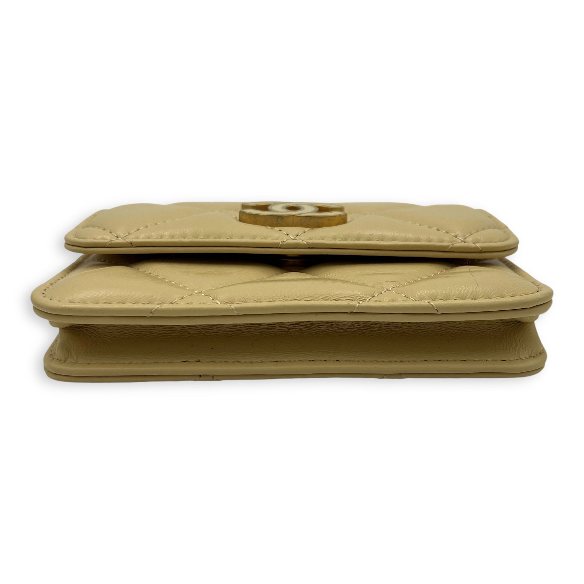 Classic Belt Bag Yellow in Lambskin, Gold hardware