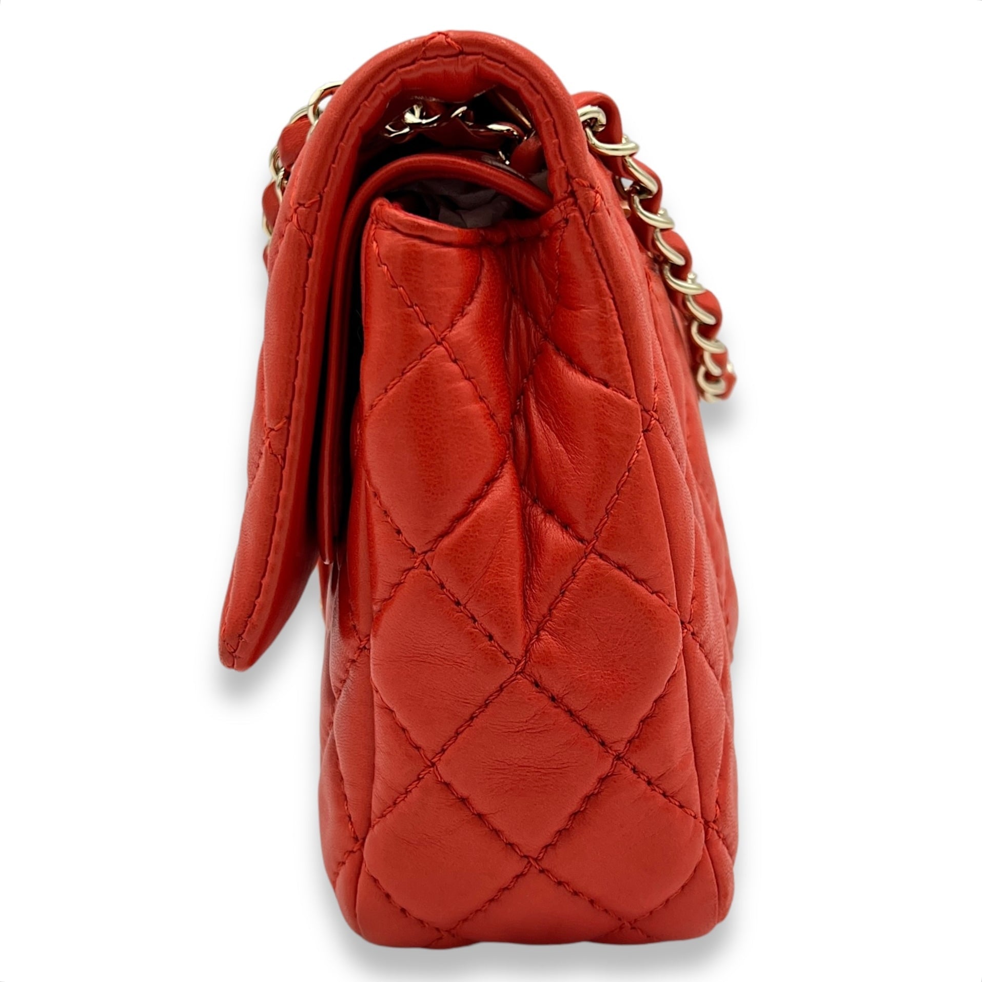 Classic Medium Orange Shoulder Bag in Lambskin, Gold hardware