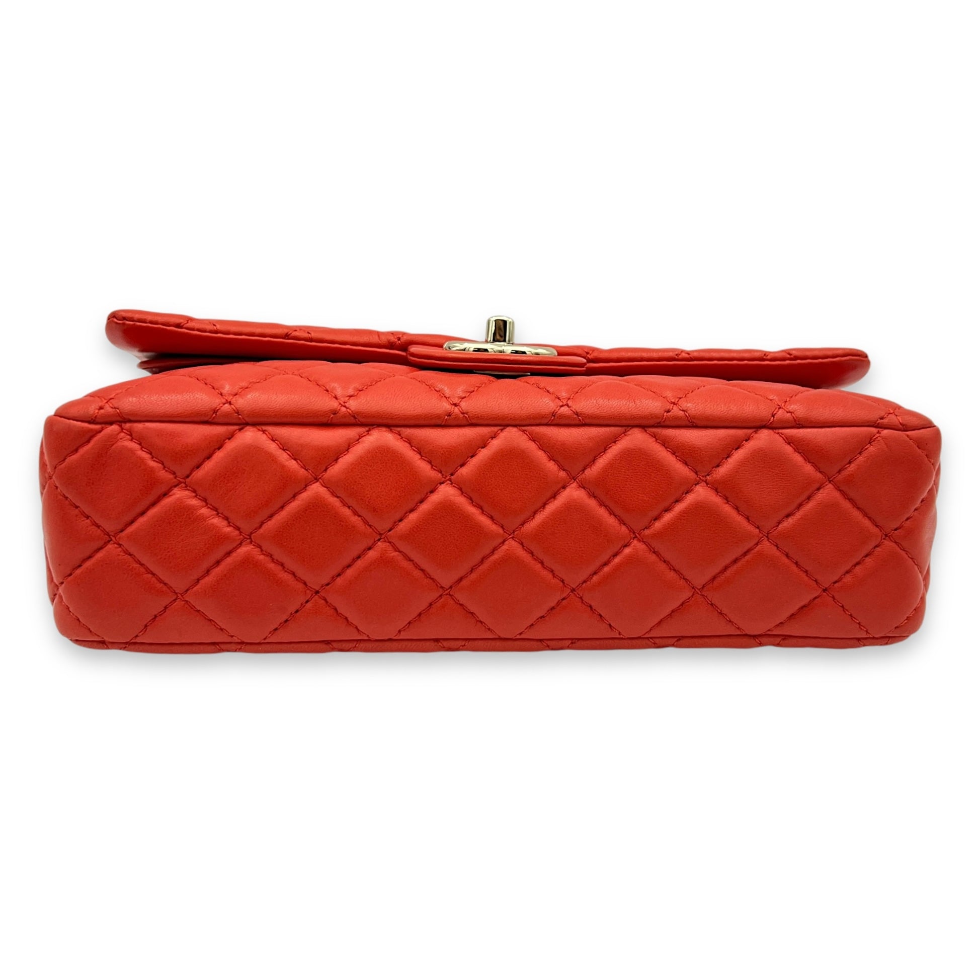 Classic Medium Orange Shoulder Bag in Lambskin, Gold hardware