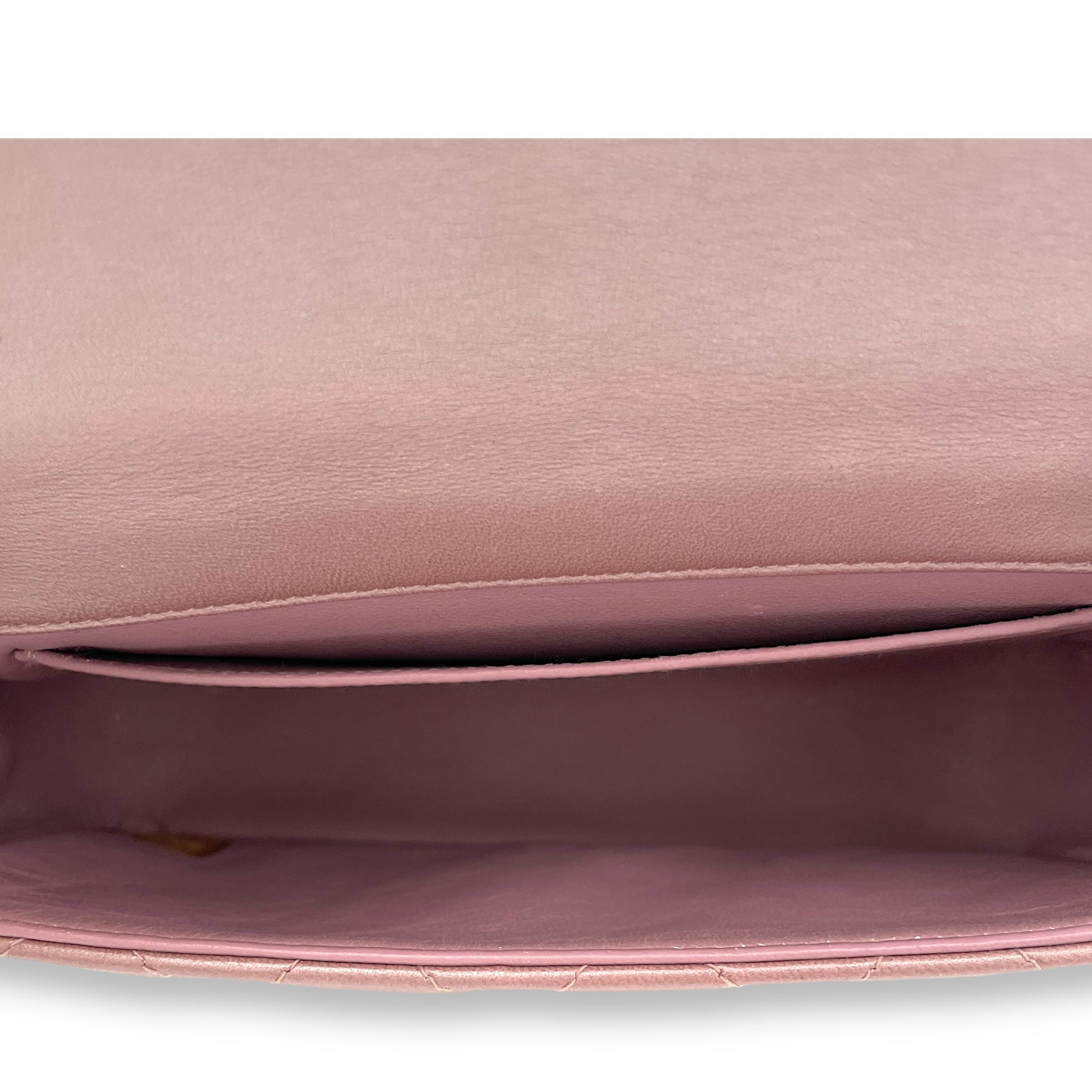 Classic Mini Pink Shoulder Bag in Lambskin, Silver hardware