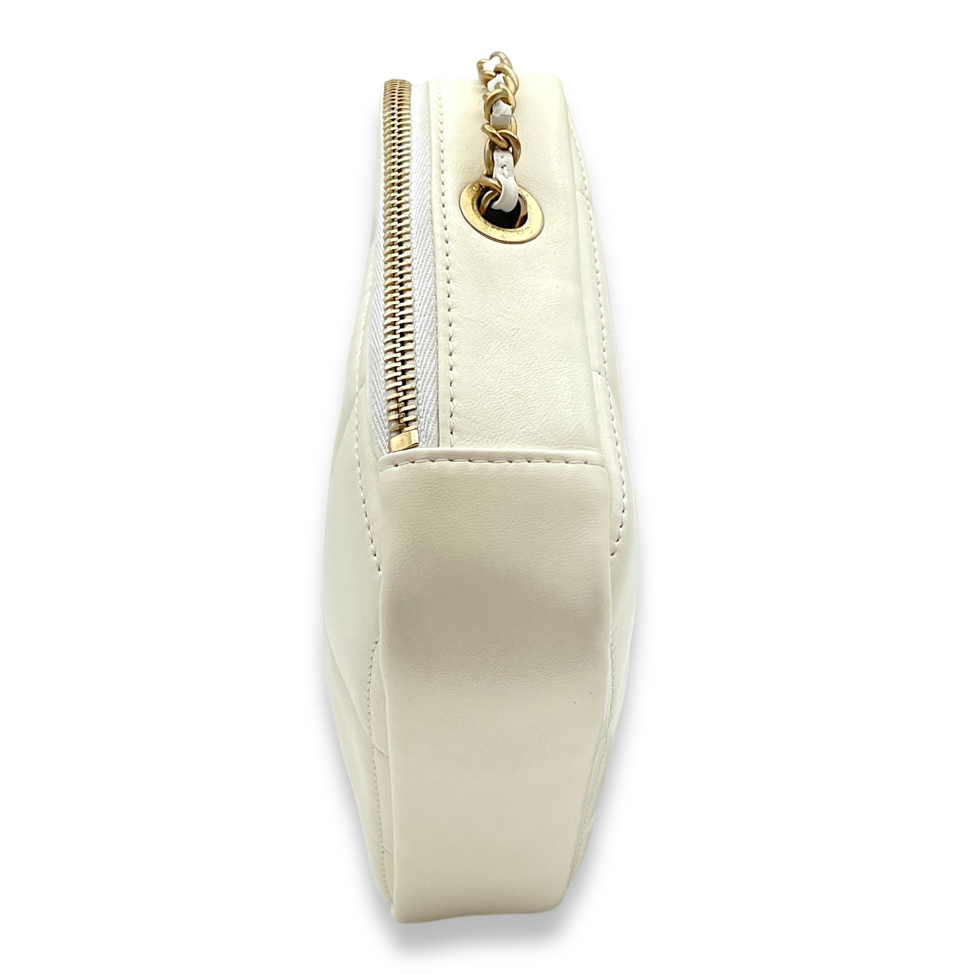 Diamond Quilted CC White Crossbody Bag in Lambskin Gold hardware CL2405-2296 2