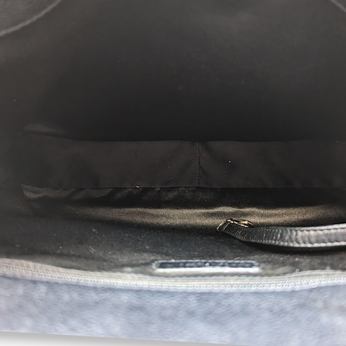 GST Black Shoulder Bag in Caviar Leather, Silver hardware