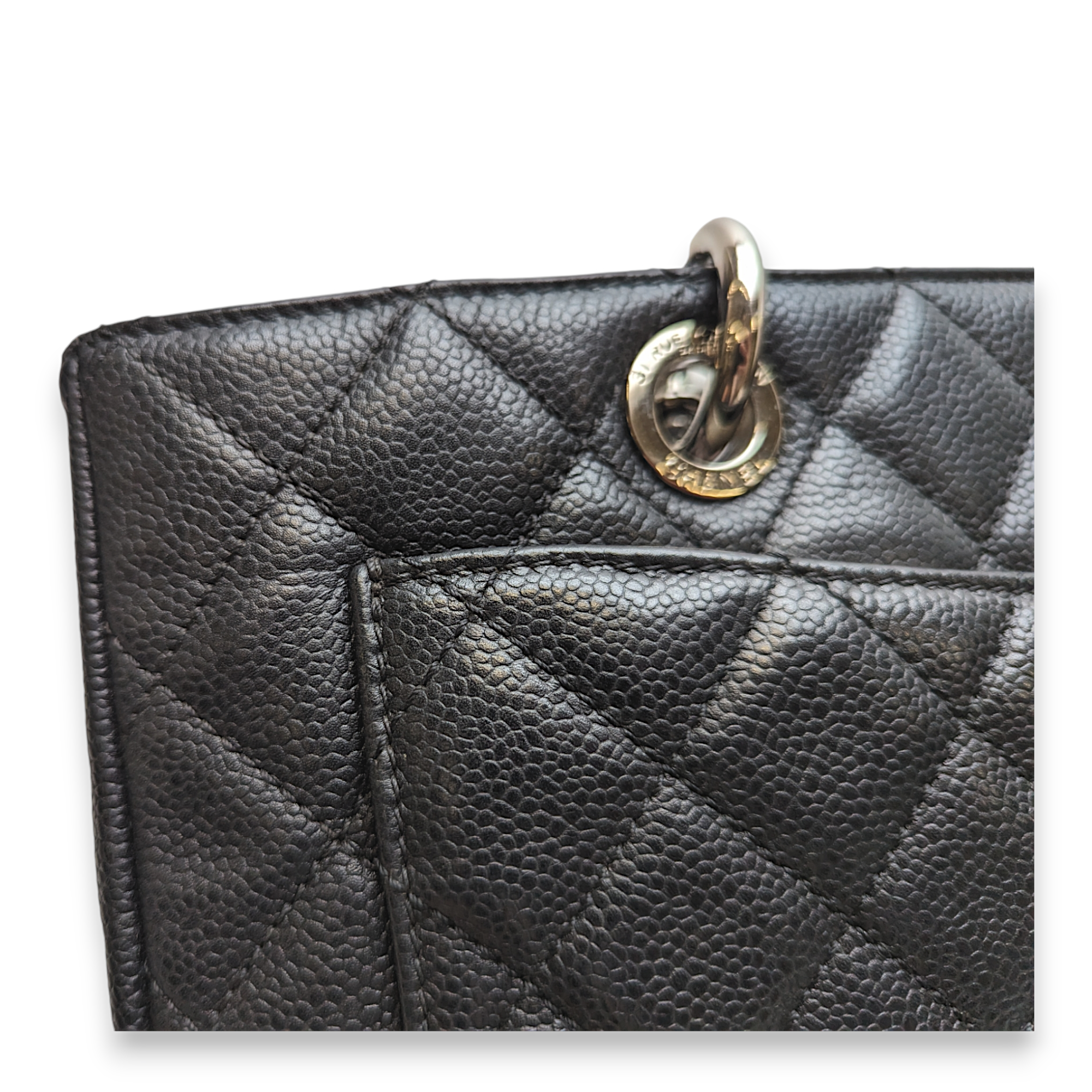 GST Black Shoulder Bag in Caviar Leather, Silver hardware