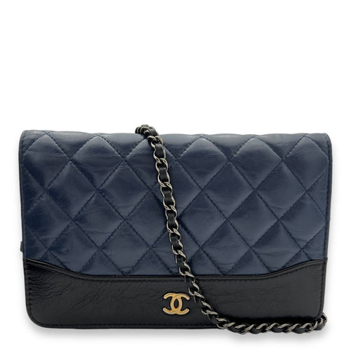 Gabrielle Blue Wallet On Chain in Calfskin, Gold hardware