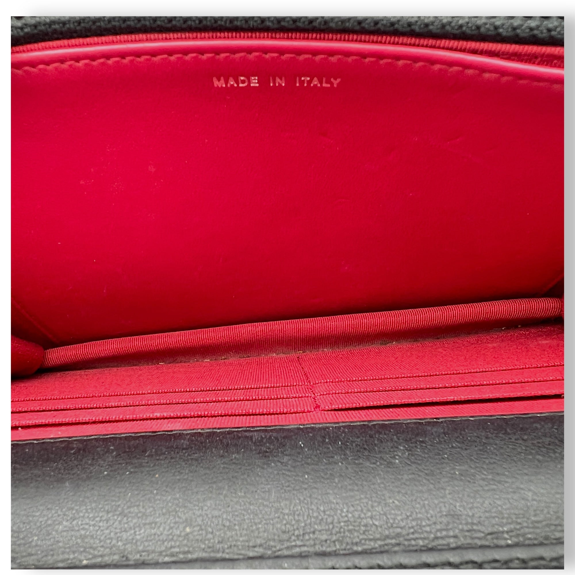 Gabrielle Blue Wallet On Chain in Calfskin, Gold hardware