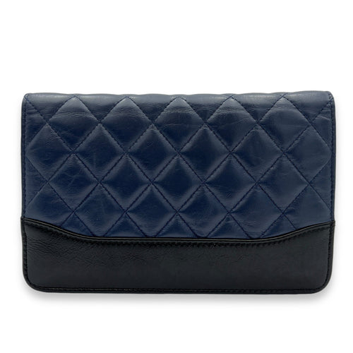 Gabrielle Blue Wallet On Chain in Calfskin, Gold hardware