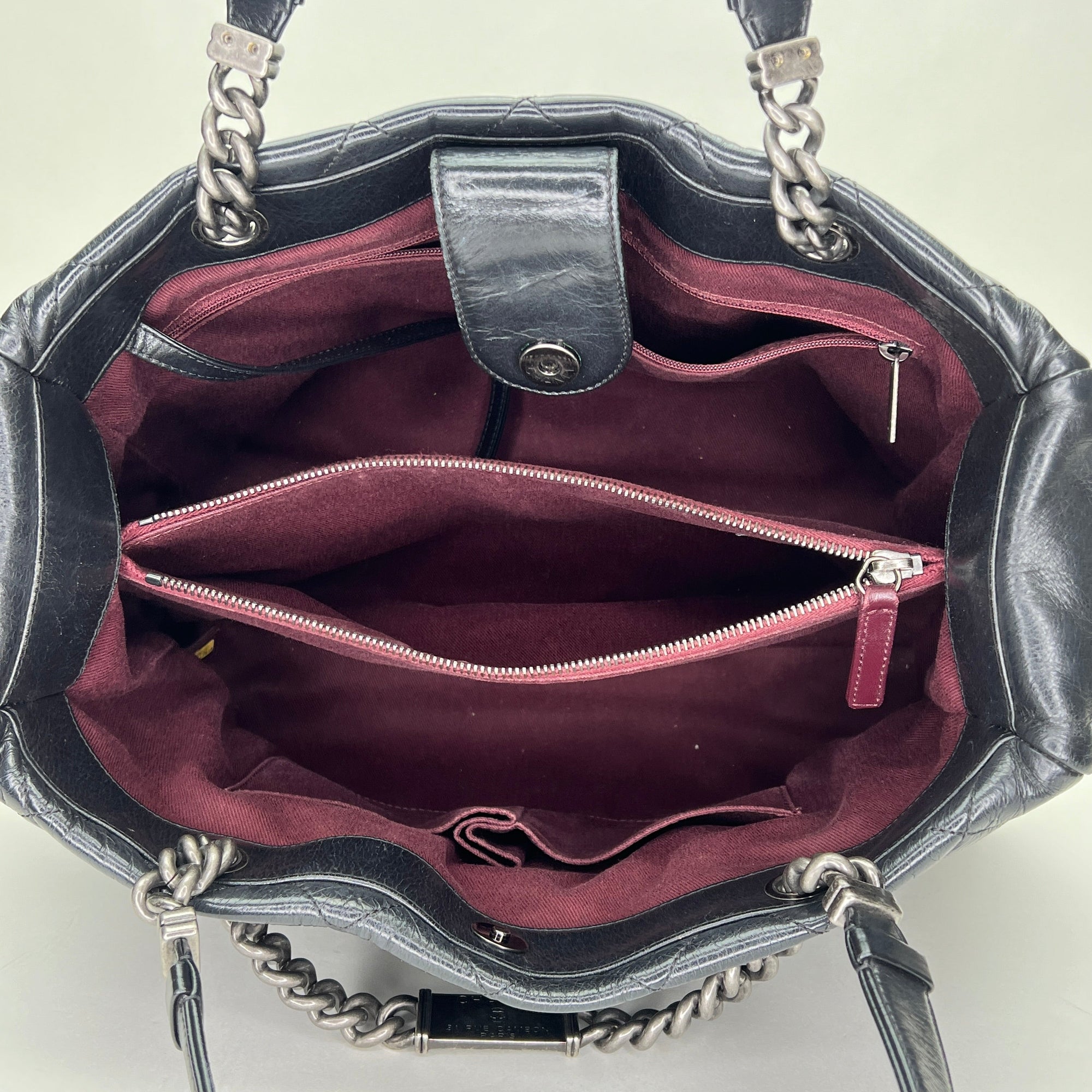 Glazed Quilted Nameplate Tote Tote bag in Calfskin, Ruthenium Hardware