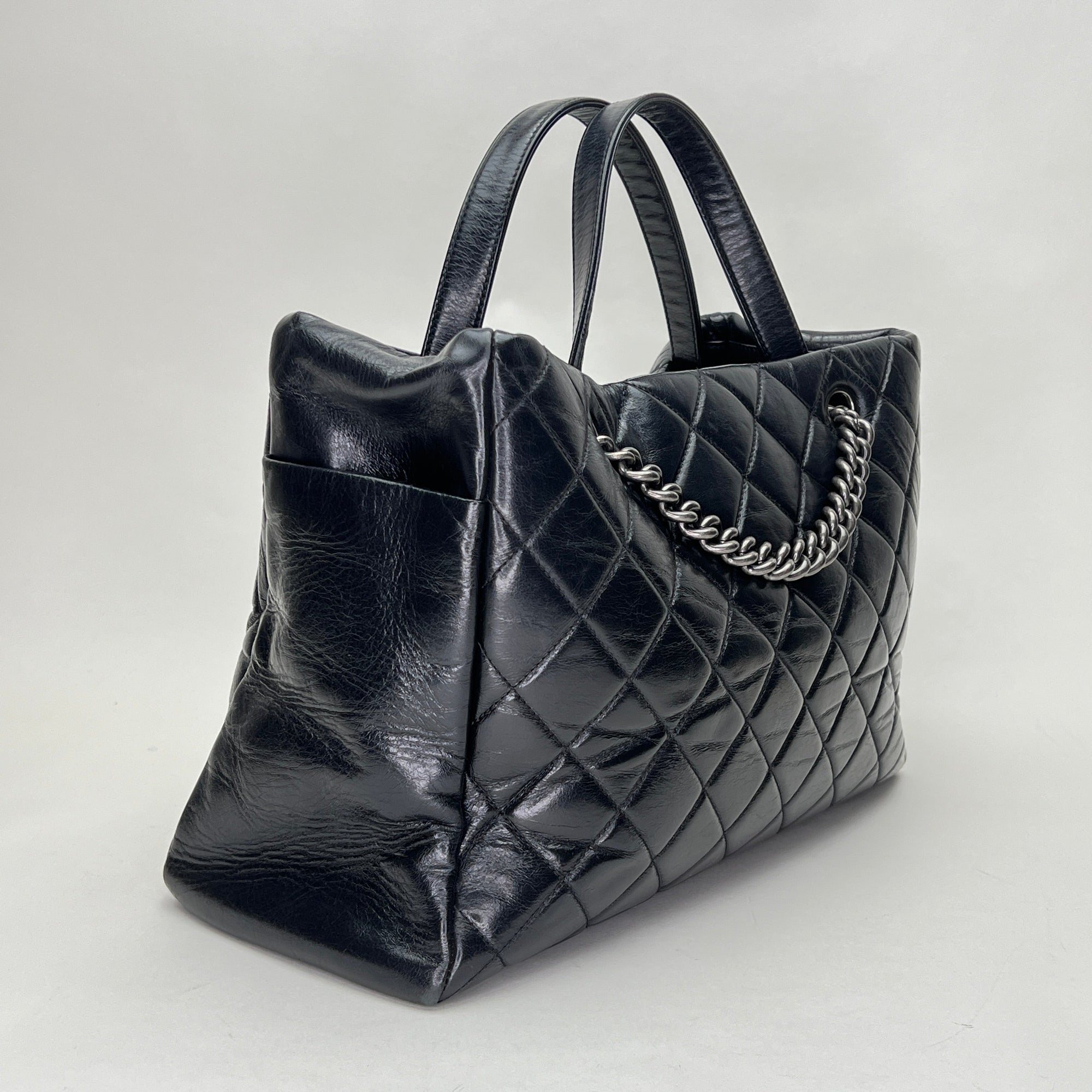 Glazed Quilted Nameplate Tote Tote bag in Calfskin, Ruthenium Hardware