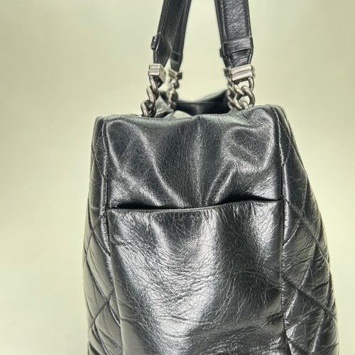 Glazed Quilted Nameplate Tote Tote bag in Calfskin, Ruthenium Hardware