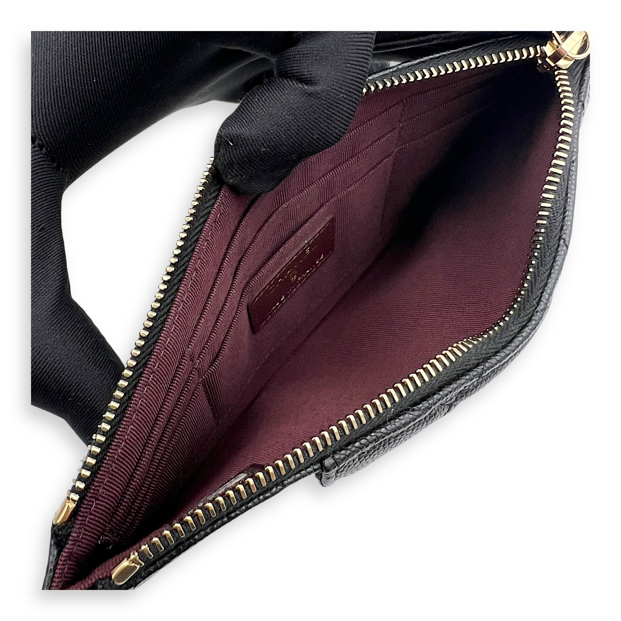 Chanel CC Black Phone Holder with Card Holder in Caviar Leather, Gold hardware_7