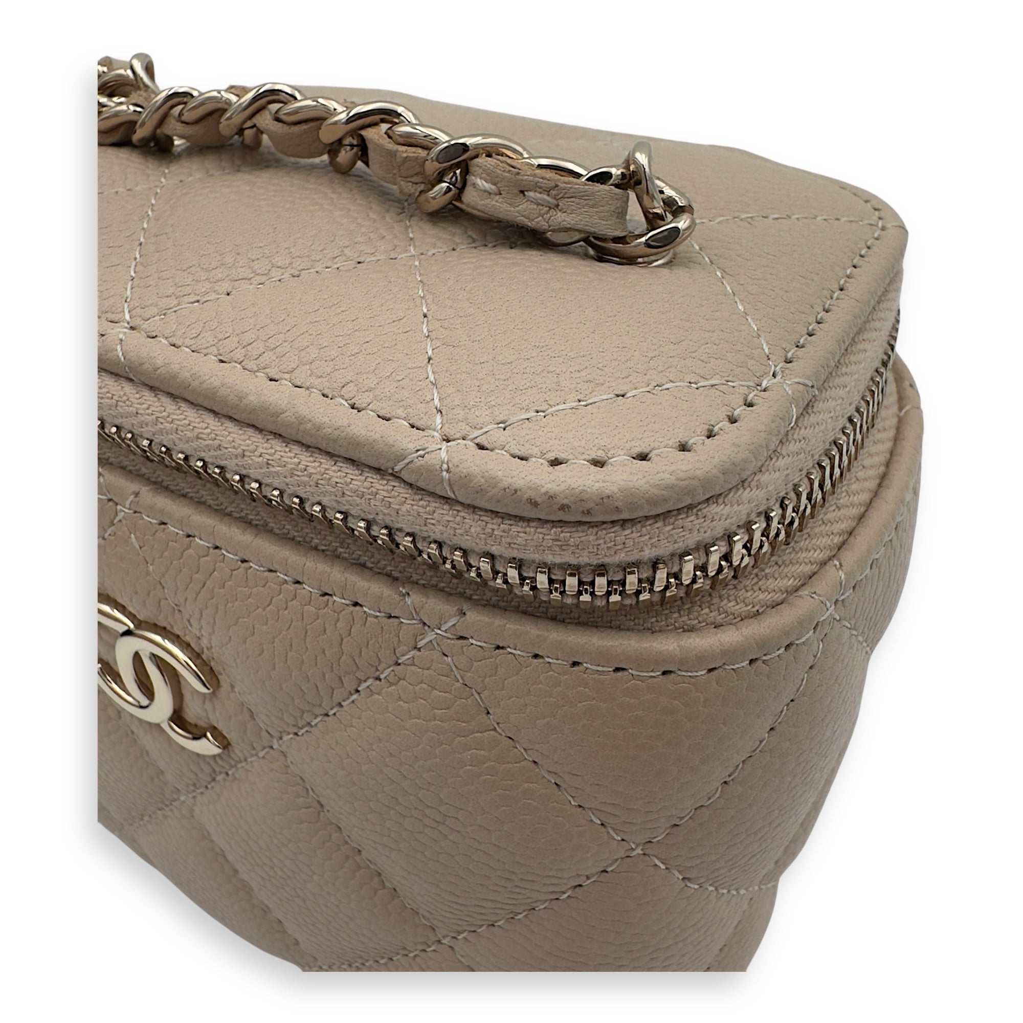 Chanel CC Vanity Bag Beige in Caviar Leather, Gold hardware_12
