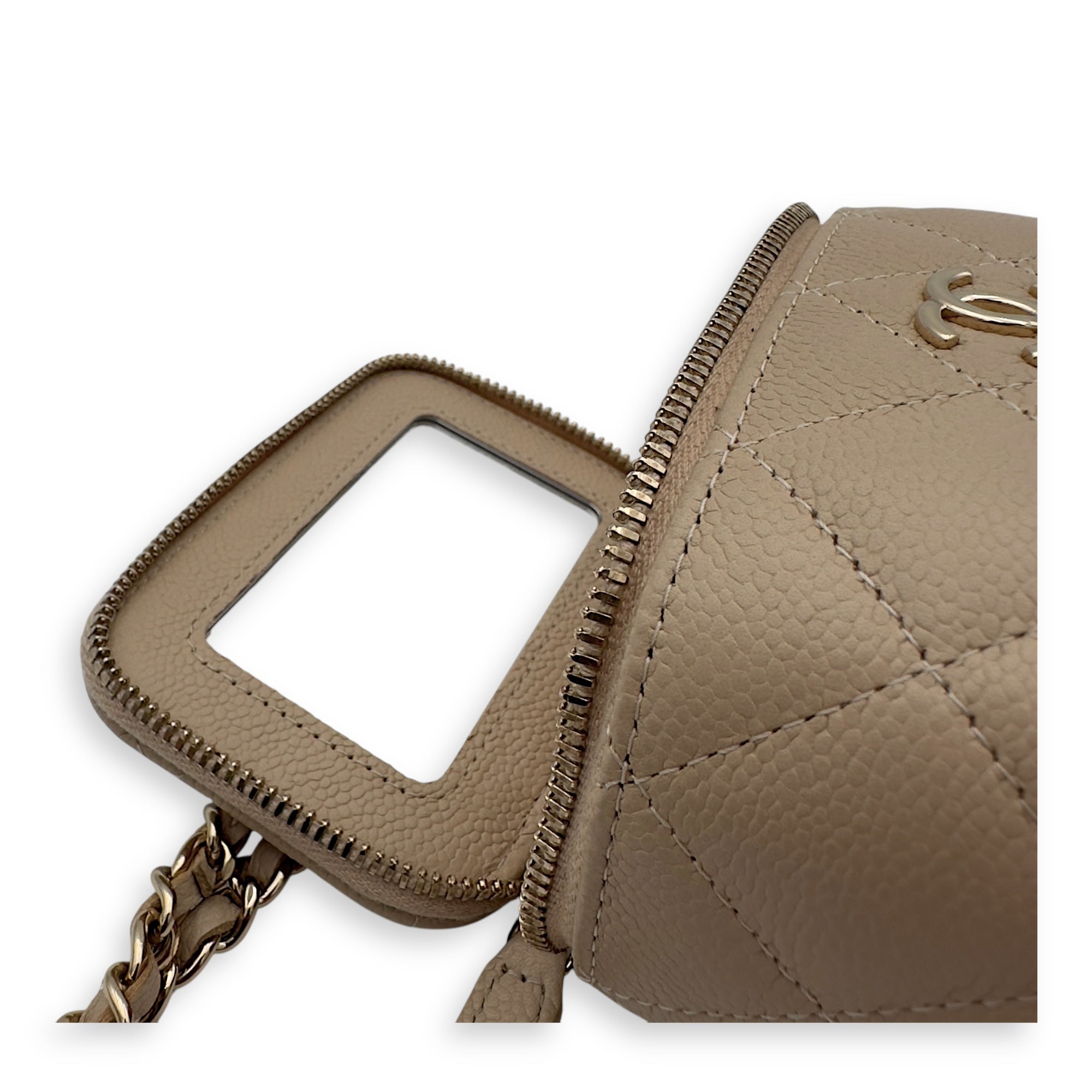 Chanel CC Vanity Bag Beige in Caviar Leather, Gold hardware_8