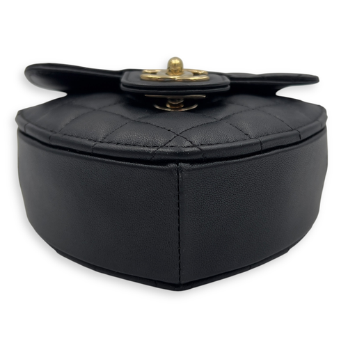 Chanel Heart Mini Black Shoulder Bag in Lambskin, Gold hardware_5