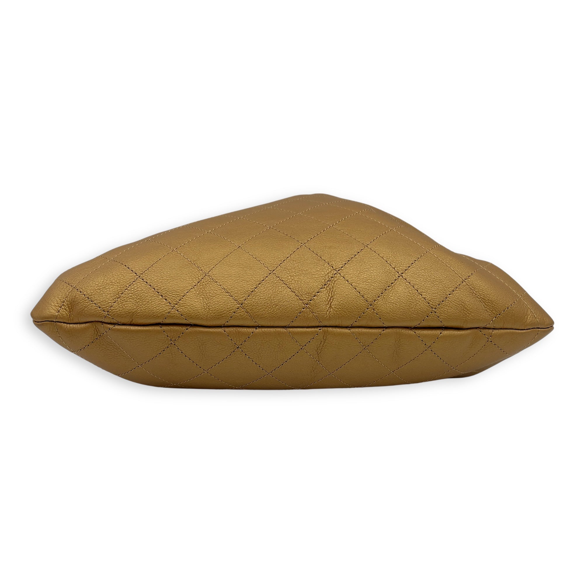Chanel Quilted Drawstring Gold Shoulder Bag in Calfskin, Gold hardware_5