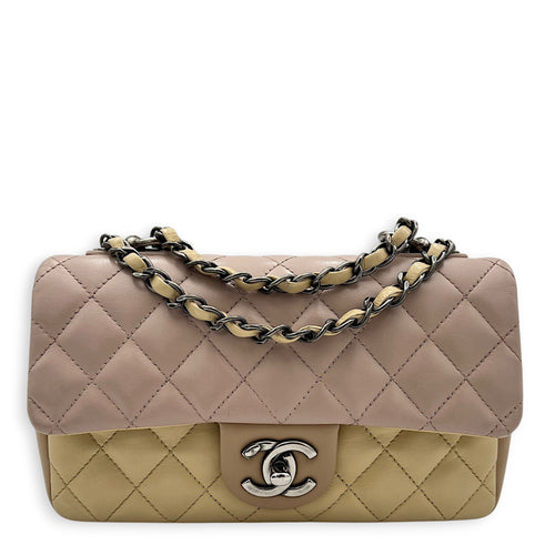 Chanel  Timeless Classic Flap Shoulder bag in Lambskin, Ruthenium Hardware_1