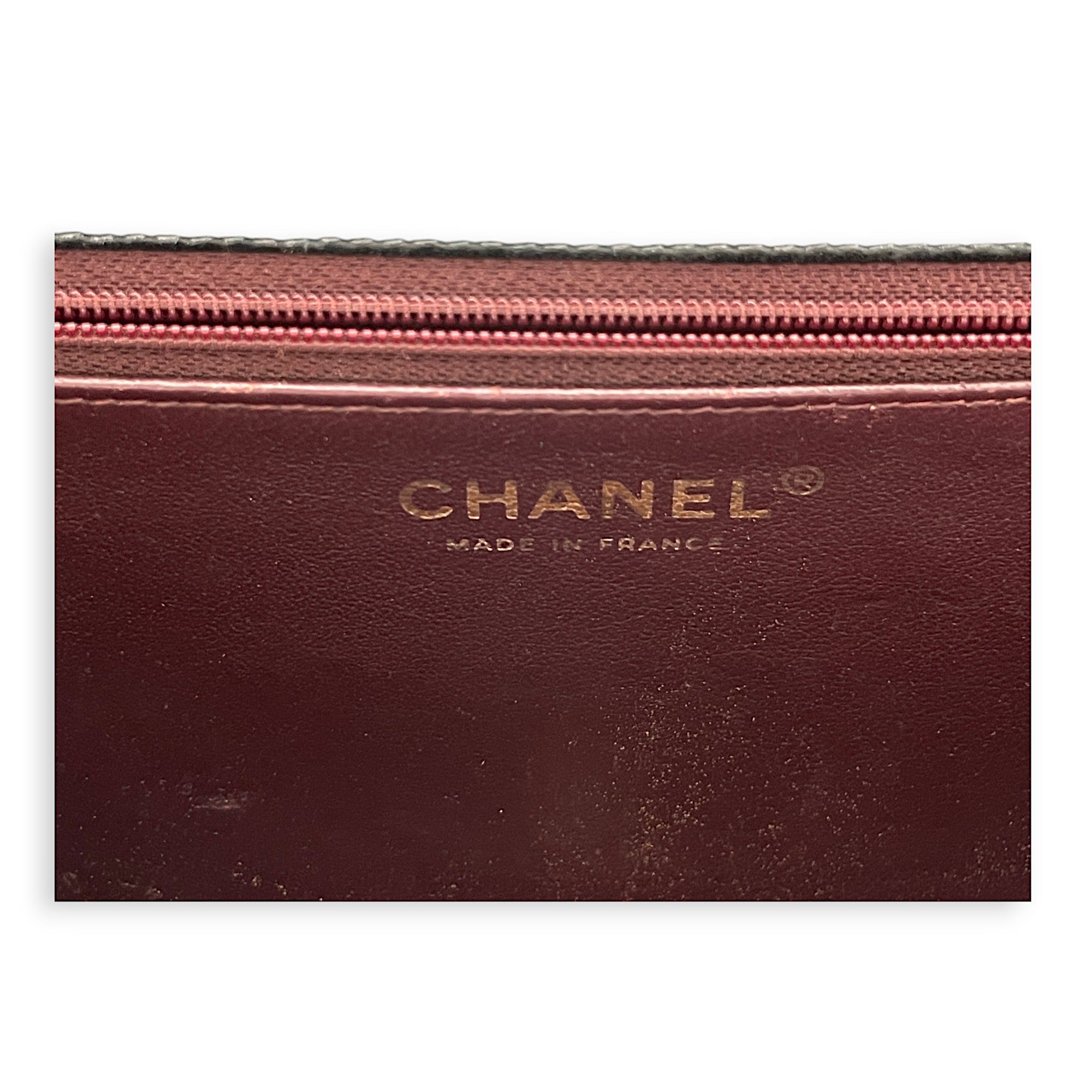Chanel  Vintage Quilted Flap Crossbody bag in Lambskin, Gold Hardware_10