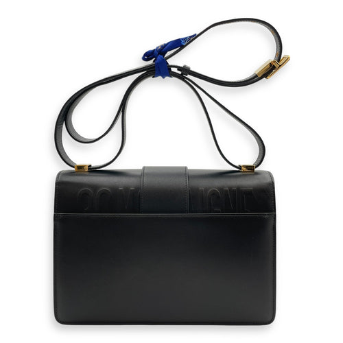 30 Montaigne Medium Black Shoulder Bag in Box Calfskin, Gold hardware