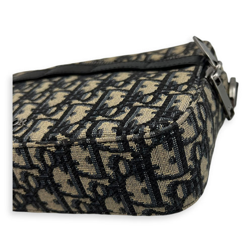 Christian Dior Safari Blue Crossbody Bag in Jacquard, Silver hardware_10