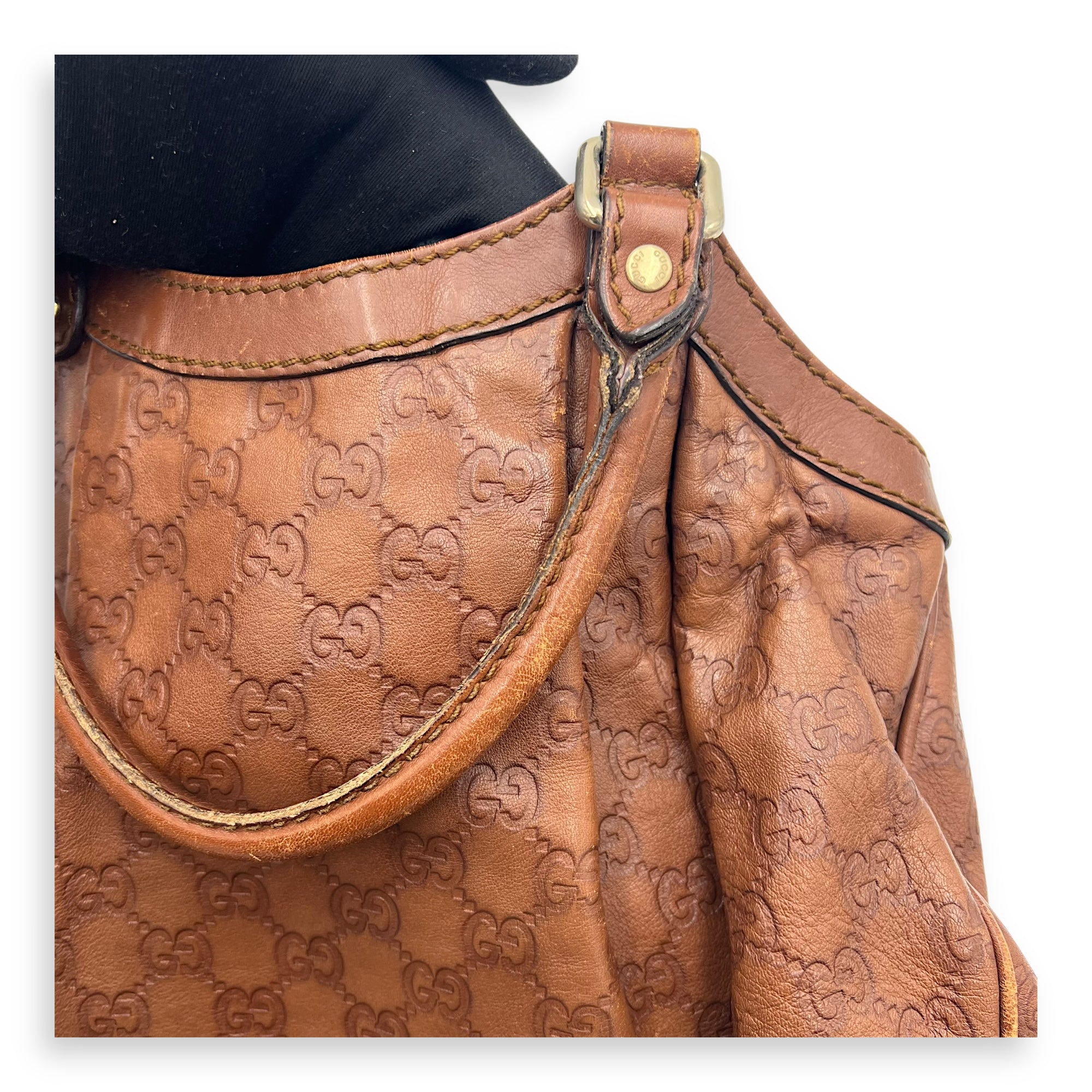 Gucci Shukey Shoulder Bag Brown in Calfskin, Gold hardware_24