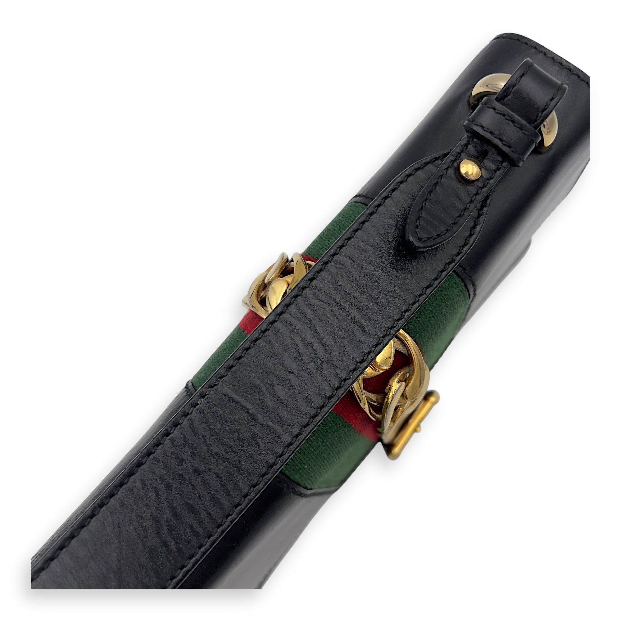 Gucci Sylvie Shoulder Bag Black in Calfskin, Gold hardware_29