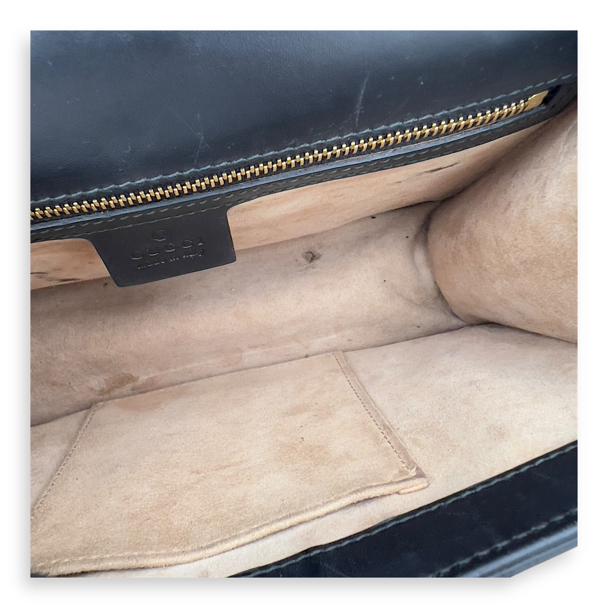 Gucci Sylvie Shoulder Bag Black in Calfskin, Gold hardware_7