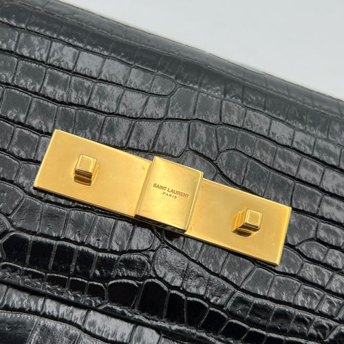 Saint Laurent Manhattan Crossbody Bag Medium Black in Calfskin, Gold hardware_10