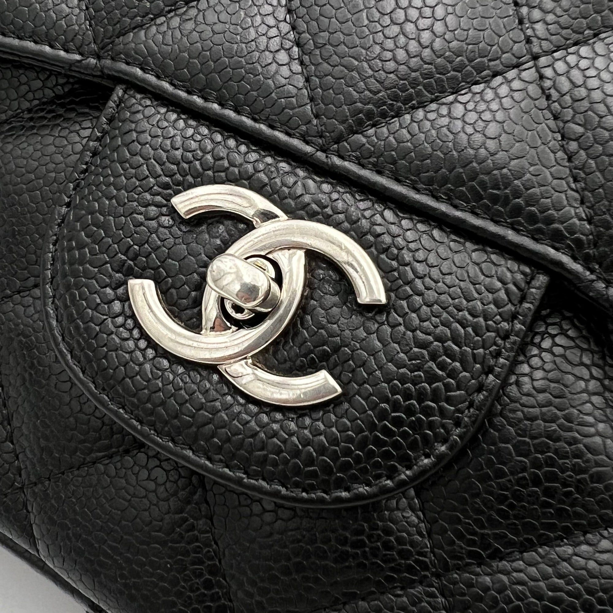Chanel Classic Shoulder Bag Jumbo Black in Caviar Leather, Silver hardware_11