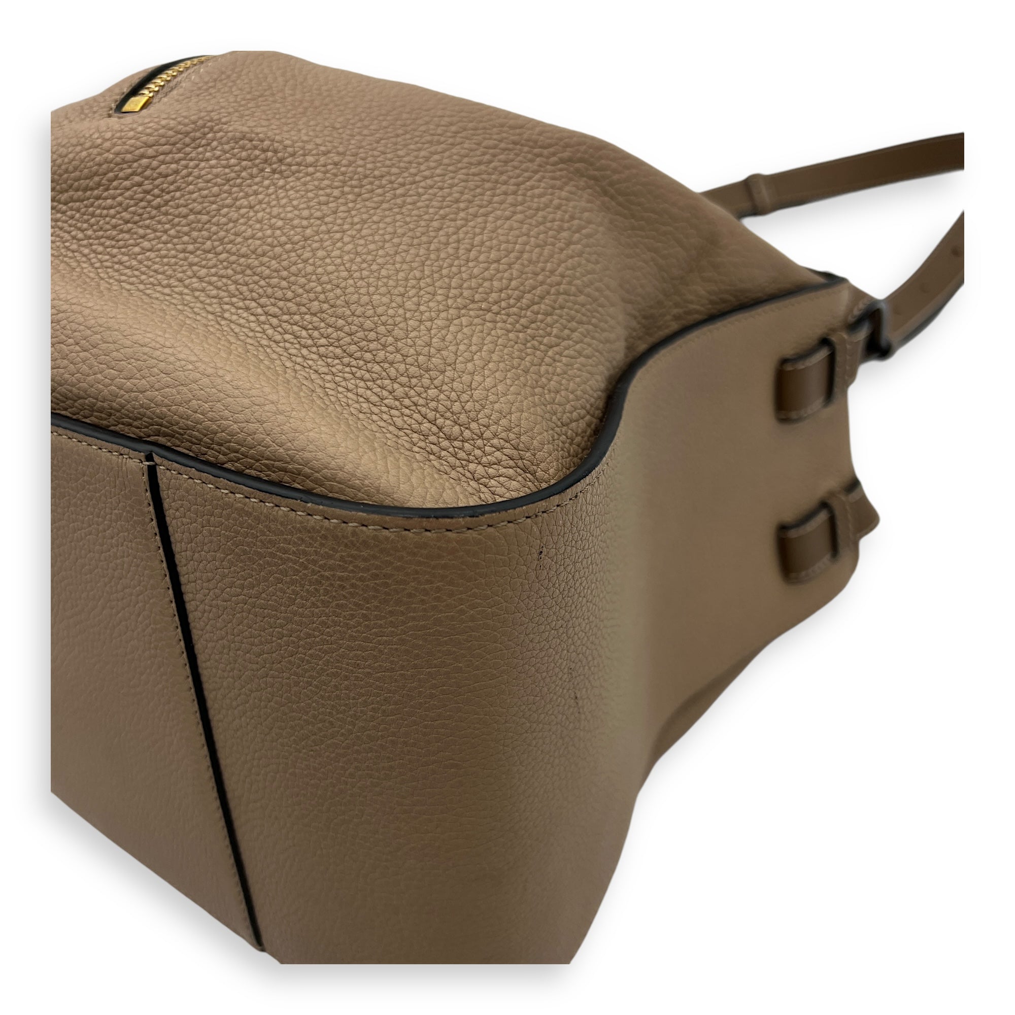 Hammock Small Brown Top Handle Bag in Calfskin, Gold hardware