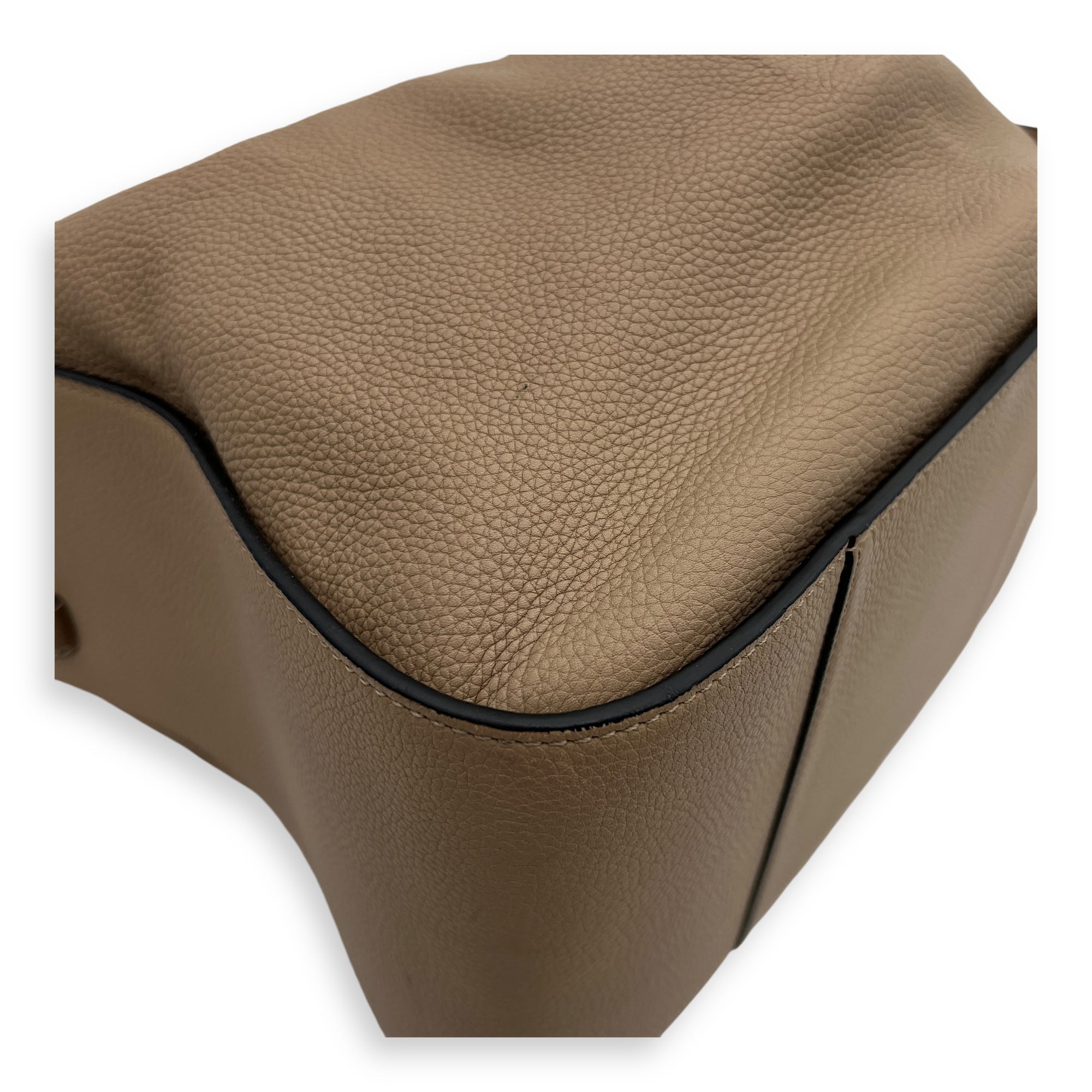 Hammock Small Brown Top Handle Bag in Calfskin, Gold hardware