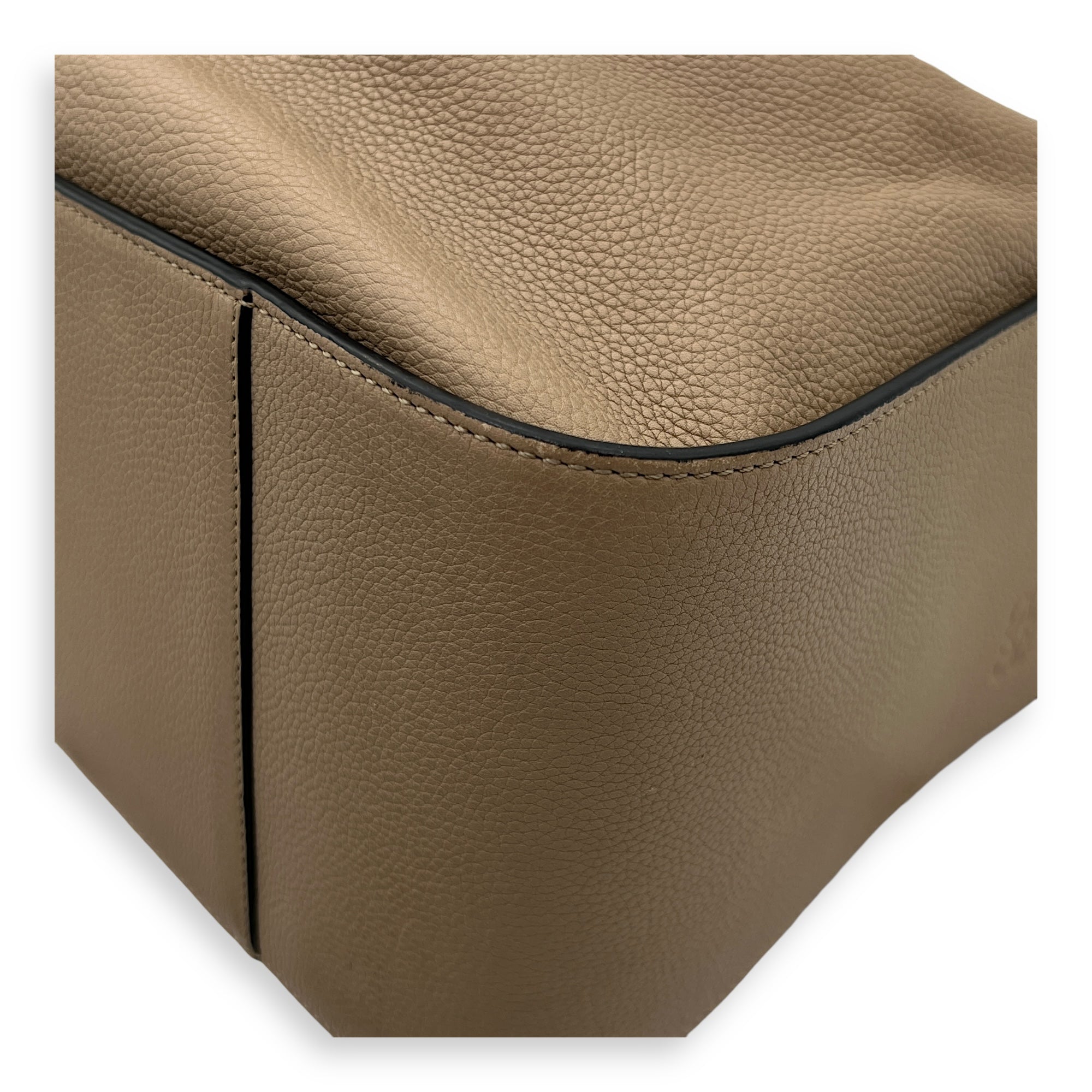 Hammock Small Brown Top Handle Bag in Calfskin, Gold hardware