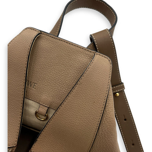 Hammock Small Brown Top Handle Bag in Calfskin, Gold hardware