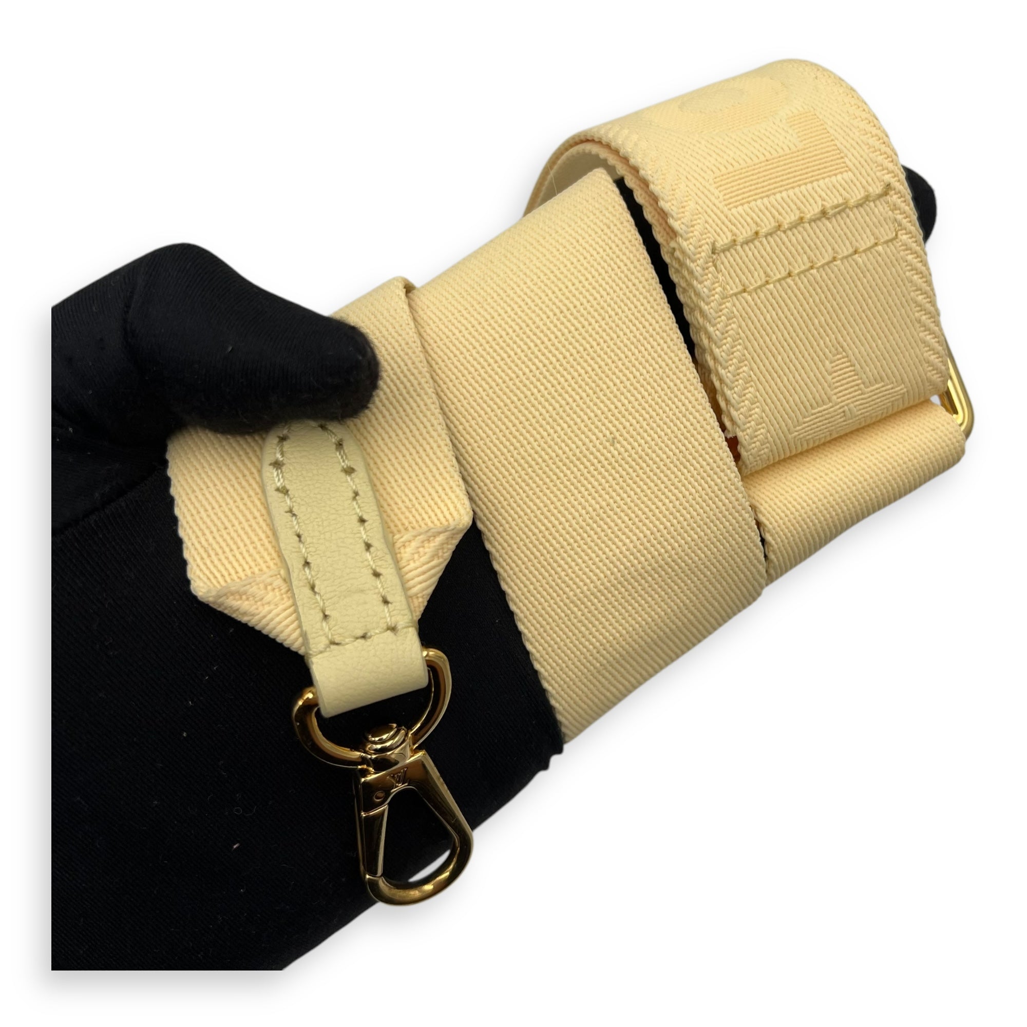 Louis Vuitton Bubblegram Wallet on Strap Yellow Crossbody Bag in Lambskin, Gold hardware_26
