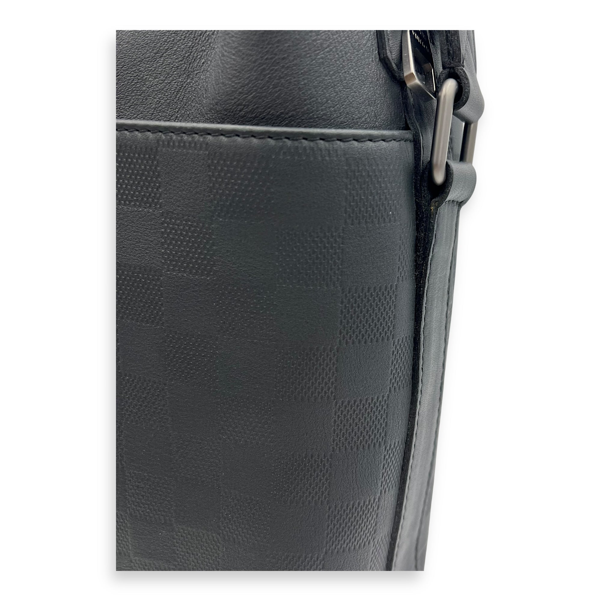 Louis Vuitton Calypso Messenger Black in Damier Infini, Gunmetal hardware_13