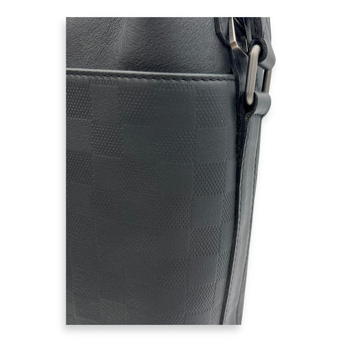 Louis Vuitton Calypso Messenger Black in Damier Infini, Gunmetal hardware_13