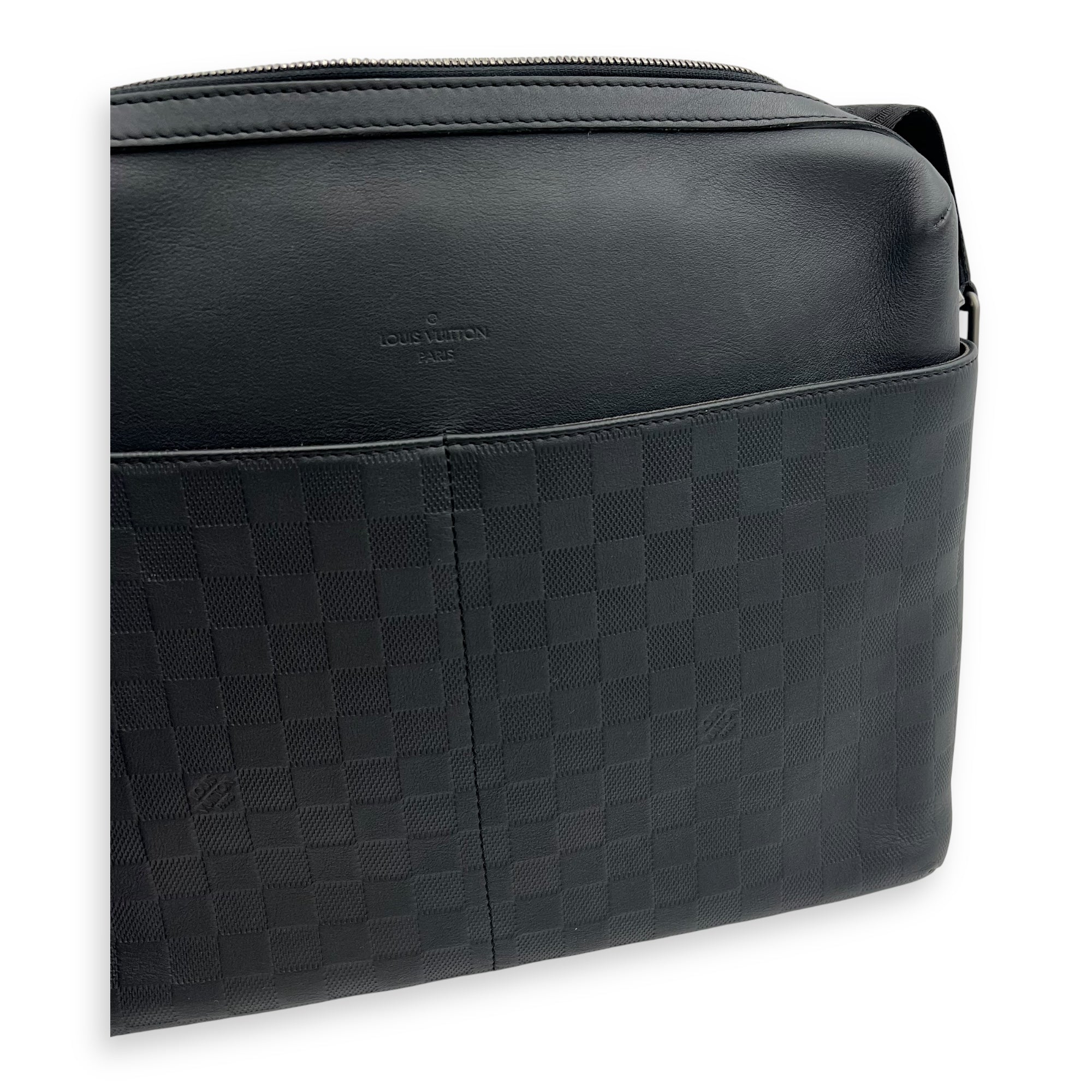 Louis Vuitton Calypso Messenger Black in Damier Infini, Gunmetal hardware_14