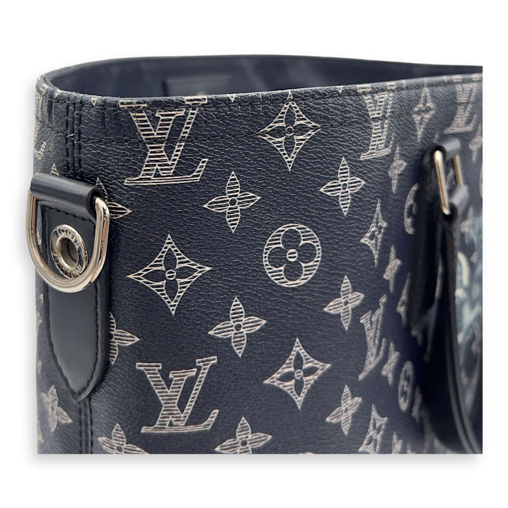 Louis Vuitton Chapman Brothers Tote Bag Blue in Coated Canvas, Silver hardware_25