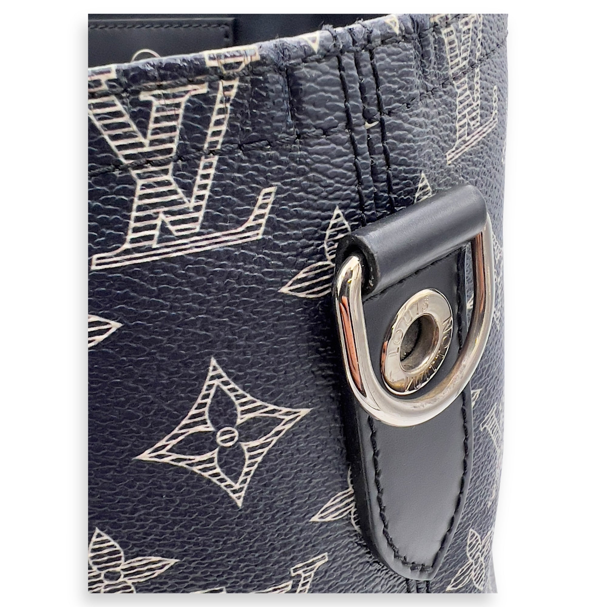 Louis Vuitton Chapman Brothers Tote Bag Blue in Coated Canvas, Silver hardware_26