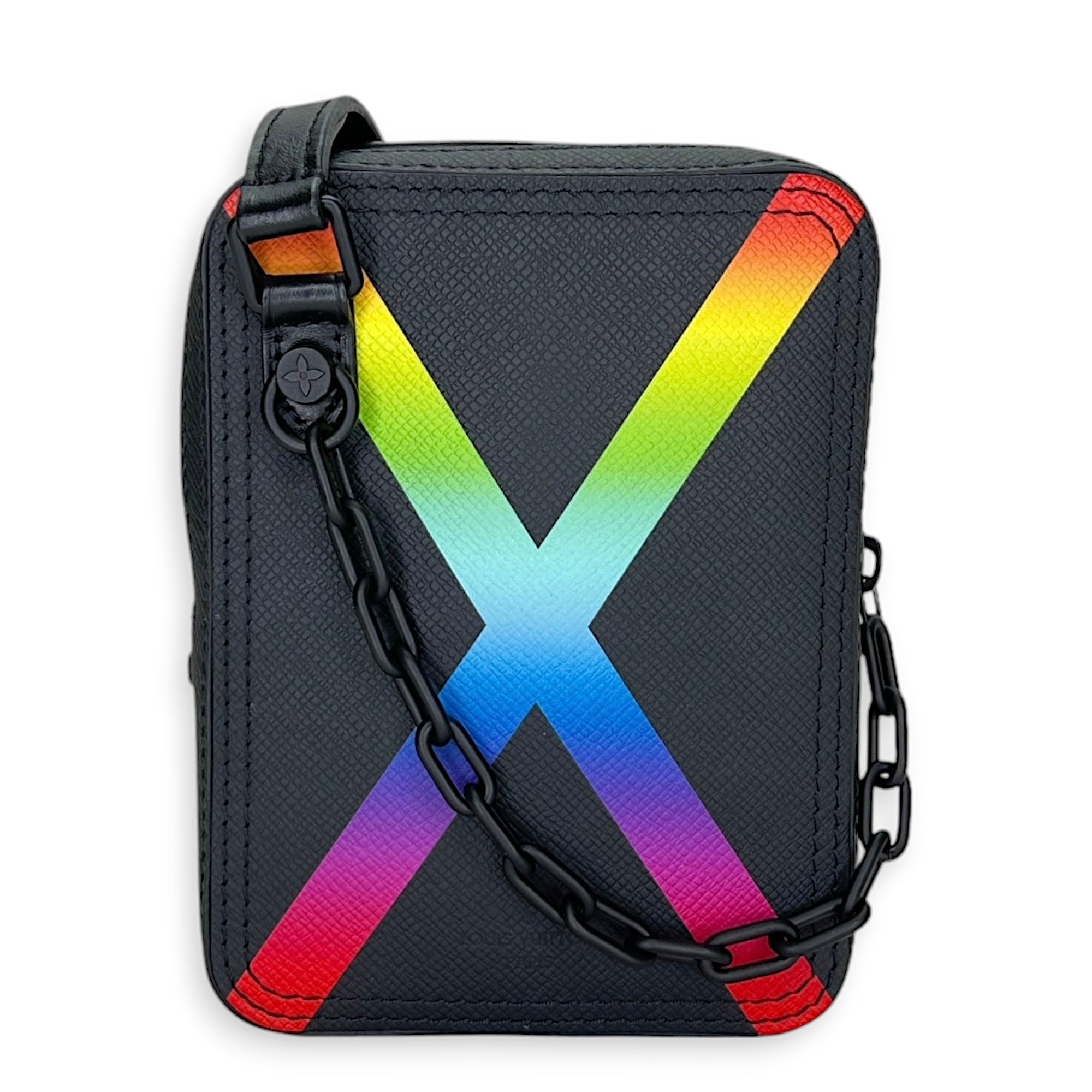 Louis Vuitton Danube Crossbody Bag  Black in Taiga Leather , Lacquered Metal Hardware_1