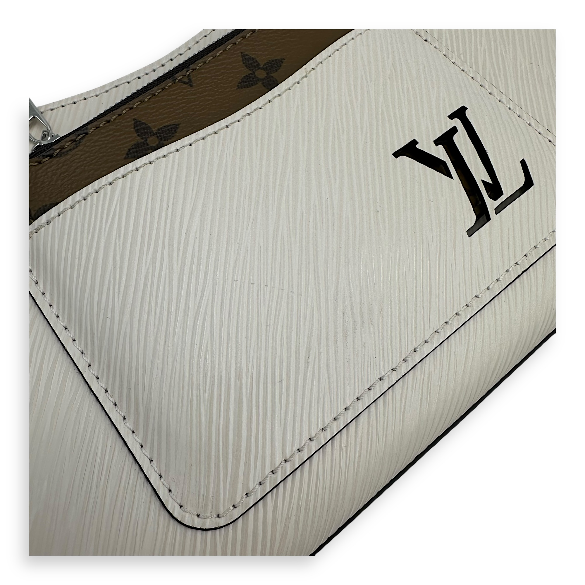 Louis Vuitton  Marelle Shoulder Bag Shoulder bag in Epi leather, Silver Hardware_3