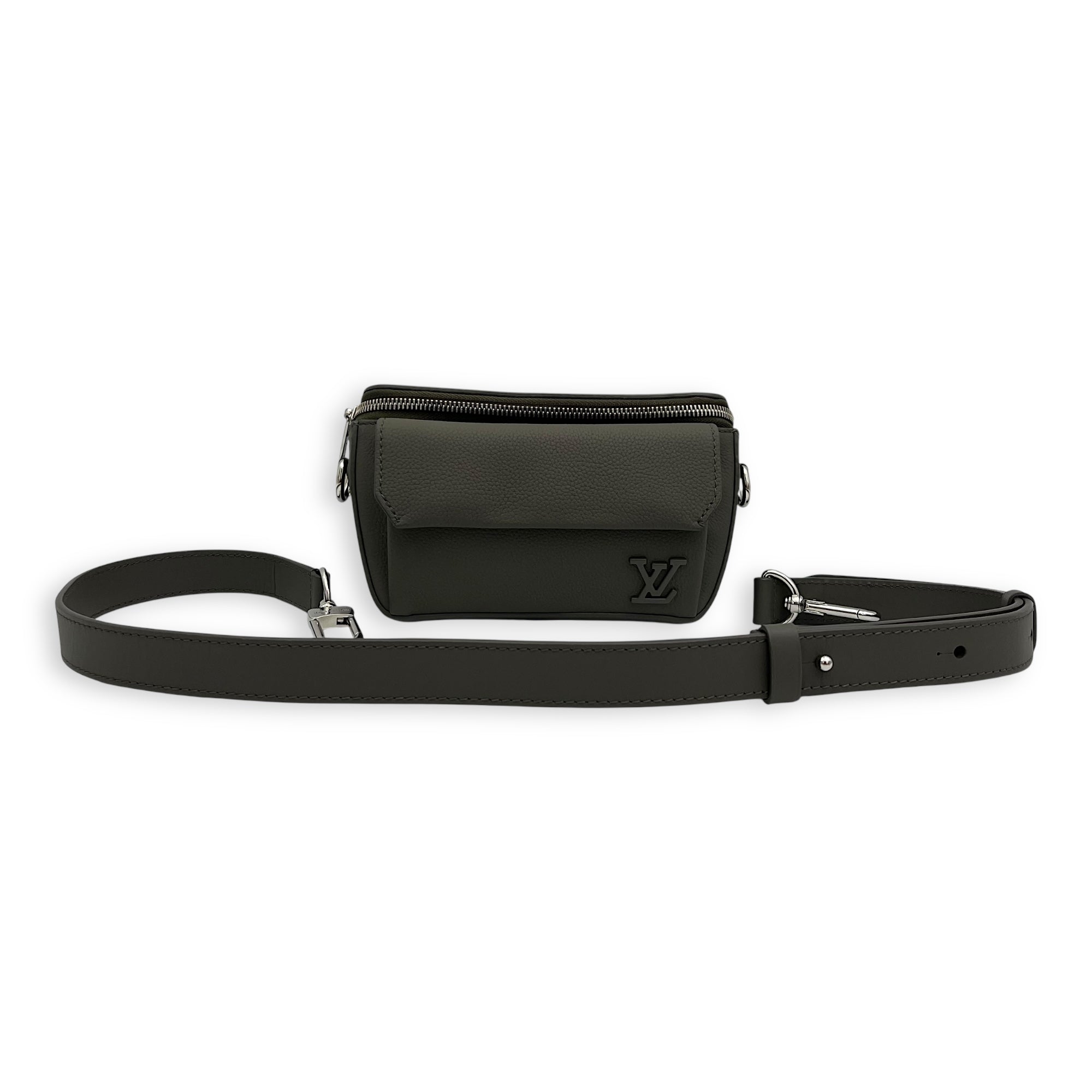 Louis Vuitton Pilot Wearable Wallet Belt Bag Green in Taurillon Leather, Silver hardware_15