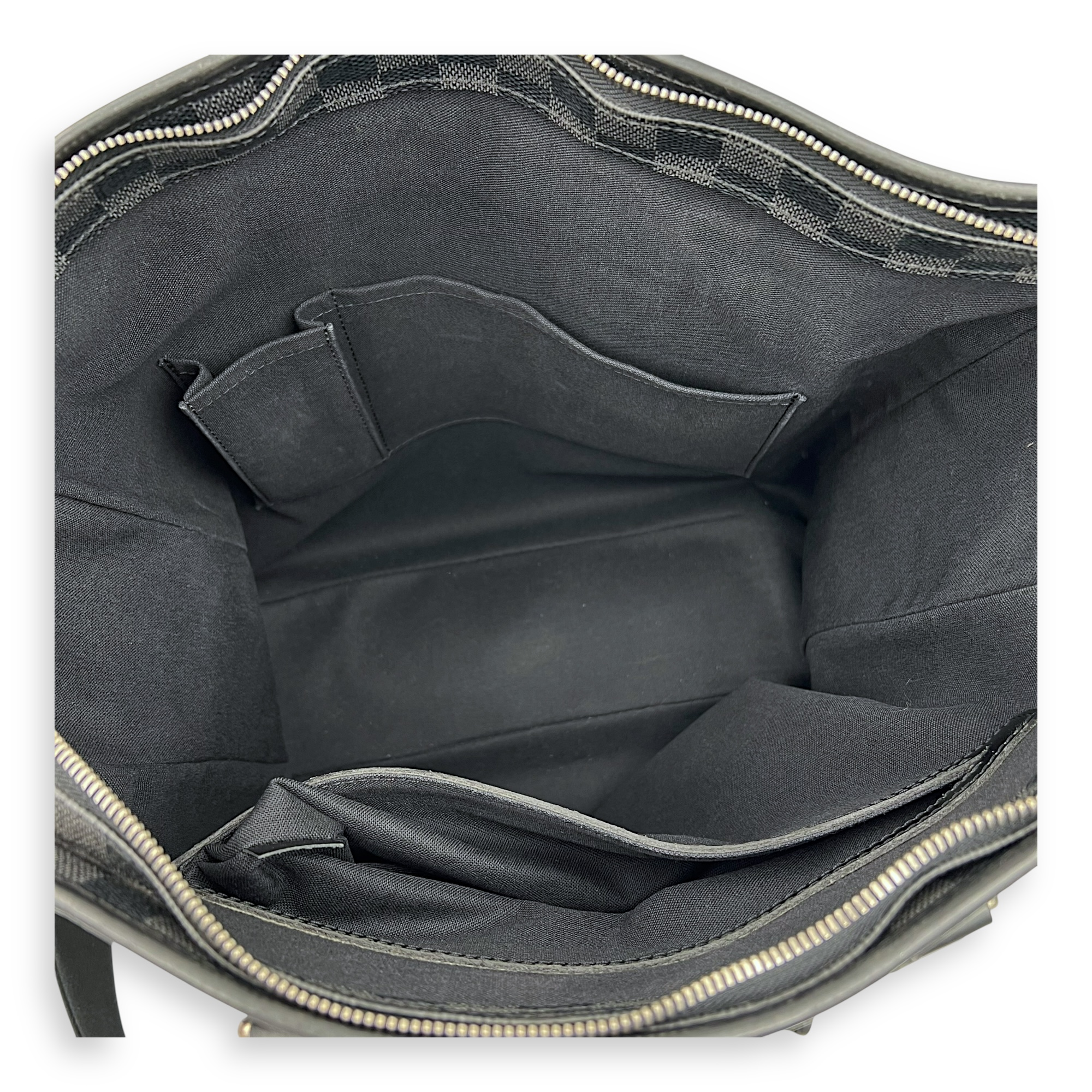 Louis Vuitton Tadao Silver Tote Bag in Coated Canvas, Silver hardware_6