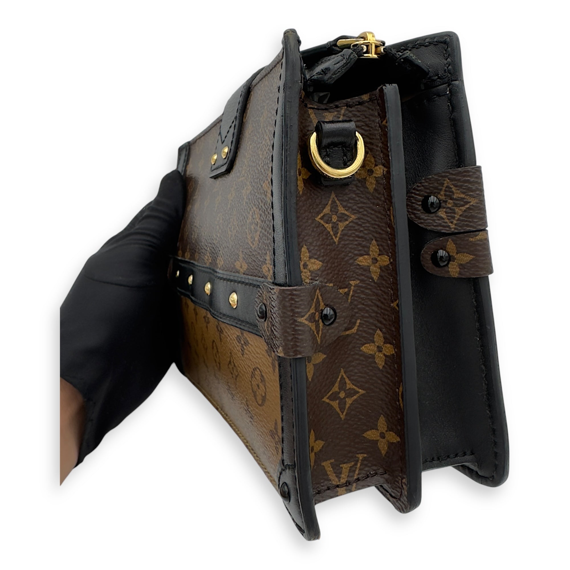 Louis Vuitton Trunk Clutch 2 Way Brown Crossbody Bag in Coated Canvas, Gold hardware_14