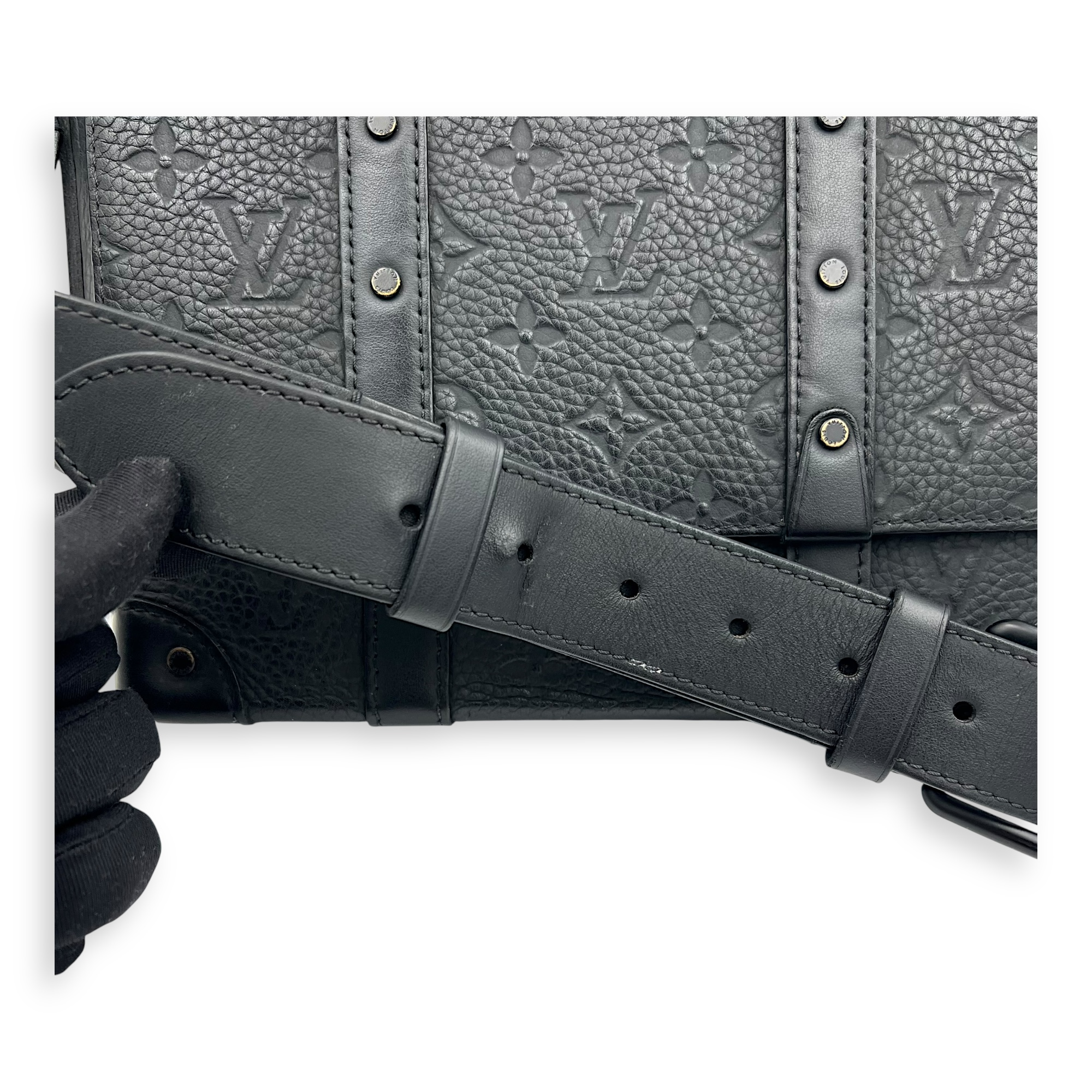 Louis Vuitton Trunk Crossbody Bag Black in Monogram Empreinte Leather, Lacquered Metal hardware_19
