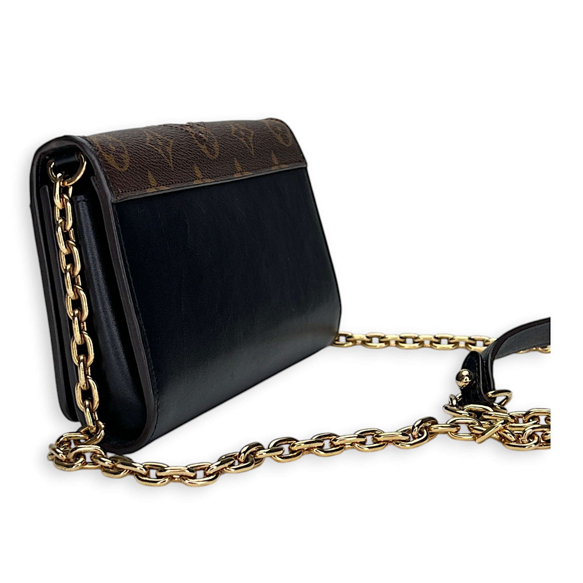 Louis Vuitton  Twist Satin Wallet on chain in Monogram coated canvas, Gold Hardware_4
