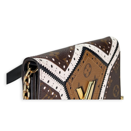 Louis Vuitton  Twist Satin Wallet on chain in Monogram coated canvas, Gold Hardware_6